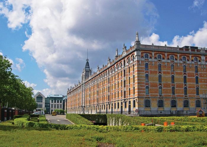 Tours and Taxi Brussels